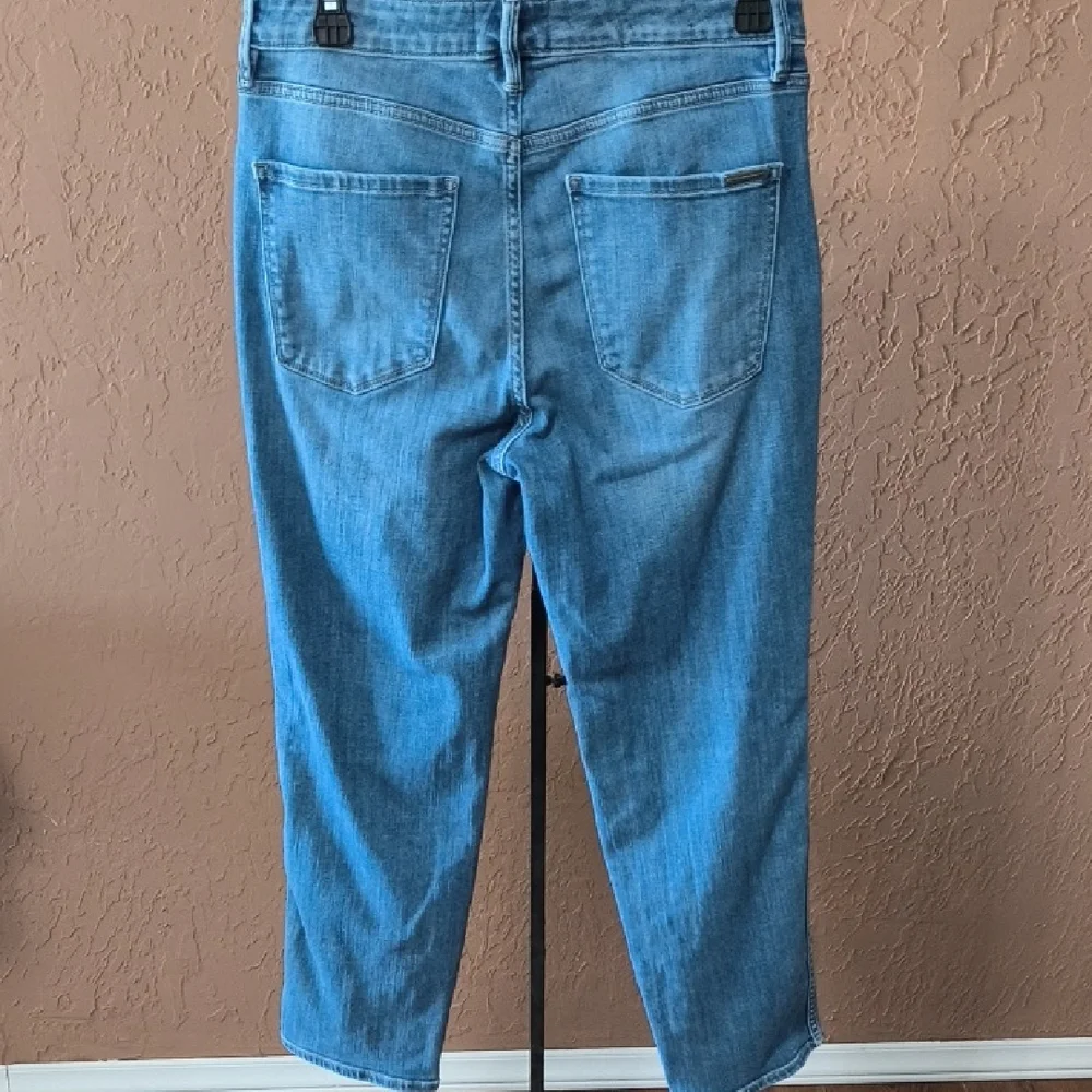 White House Black Market Blue Distressed Ankle Jeans - Picture 8 of 9